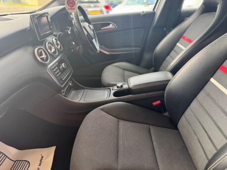 Mercedes-Benz A Class 1.5 A180 CDI SE 7G-DCT Euro 5 (s/s) 5dr 29