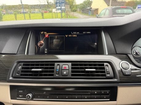 BMW 5 Series 2.0 520d Luxury Auto Euro 6 (s/s) 4dr 12