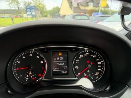 Audi A1 1.4 TFSI S line Euro 6 (s/s) 3dr 11