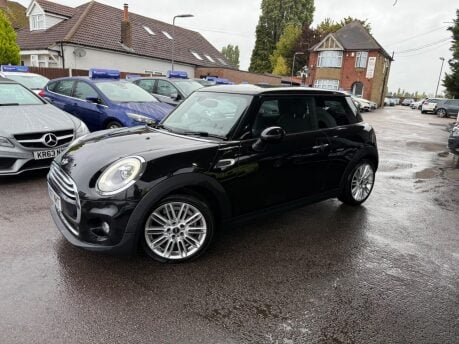 Mini Hatch 1.5 Cooper Euro 6 (s/s) 3dr 4