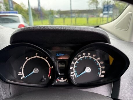 Ford Transit Courier 1.6 TDCi Trend L1 Euro 5 5dr 22