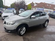 Nissan Qashqai 1.5 dCi n-tec 2WD Euro 4 5dr 8