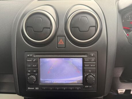 Nissan Qashqai 1.5 dCi n-tec 2WD Euro 4 5dr 24