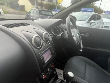 Nissan Qashqai 1.5 dCi n-tec 2WD Euro 4 5dr 14