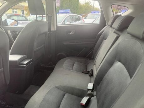 Nissan Qashqai 1.5 dCi n-tec 2WD Euro 4 5dr 19