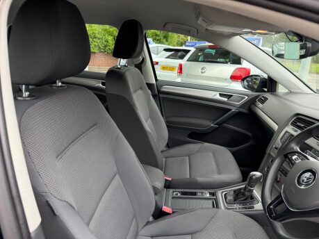 Volkswagen Golf 1.6 TDI BlueMotion Tech Match Edition DSG Euro 6 (s/s) 5dr 11