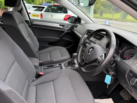 Volkswagen Golf 1.6 TDI BlueMotion Tech Match Edition DSG Euro 6 (s/s) 5dr 12
