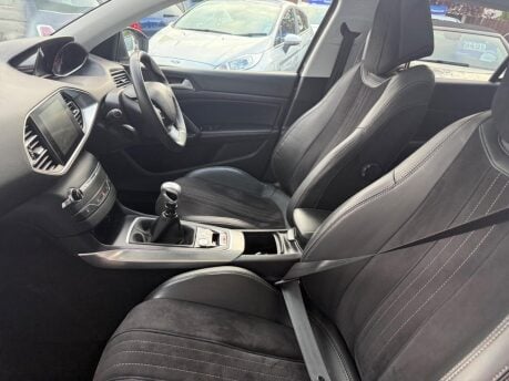 Peugeot 308 1.6 e-HDi Feline Euro 5 (s/s) 5dr 32