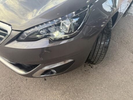 Peugeot 308 1.6 e-HDi Feline Euro 5 (s/s) 5dr 36