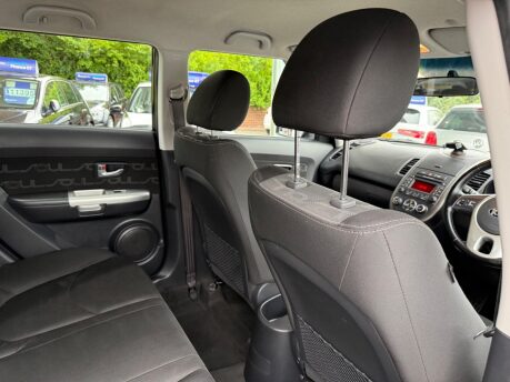 Kia Soul 1.6 CRDi 2 Auto Euro 5 5dr 22