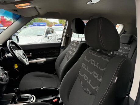 Kia Soul 1.6 CRDi 2 Auto Euro 5 5dr 33