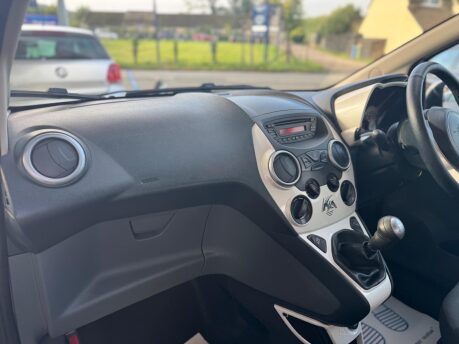 Ford Ka 1.2 Zetec Euro 6 (s/s) 3dr 30