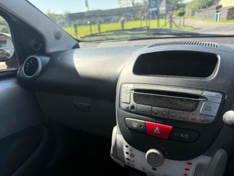 Toyota Aygo 1.0 VVT-i Ice Euro 5 5dr 14