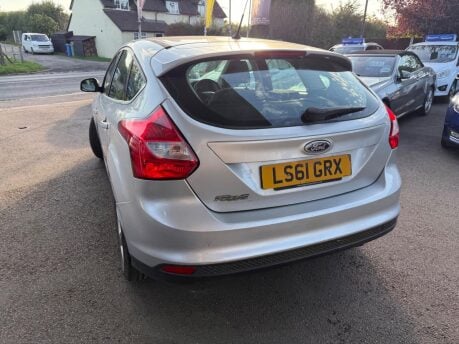 Ford Focus 1.6 Zetec Euro 5 5dr 5