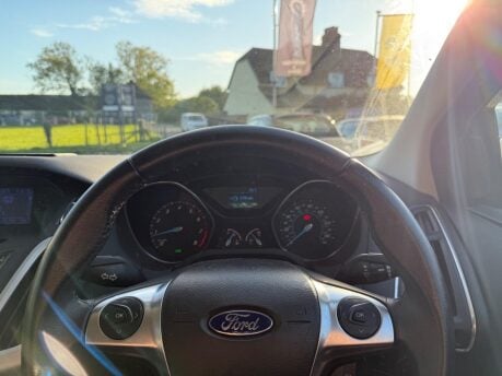 Ford Focus 1.6 Zetec Euro 5 5dr 11