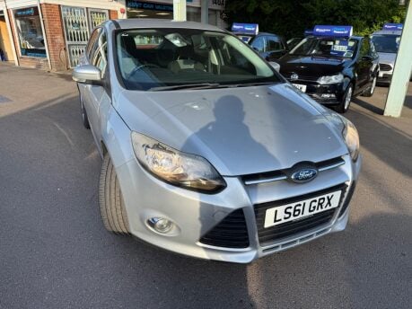 Ford Focus 1.6 Zetec Euro 5 5dr 8