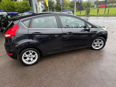 Ford Fiesta 1.25 Zetec Euro 5 5dr 8