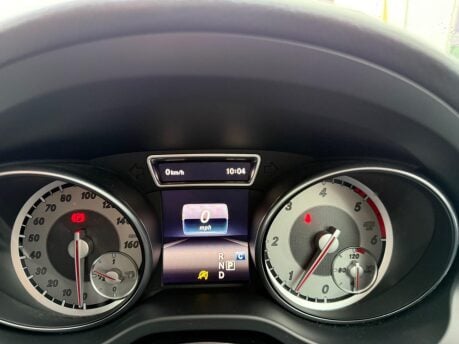 Mercedes-Benz GLA 2.1 GLA200d Sport 7G-DCT Euro 6 (s/s) 5dr 11