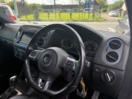 Volkswagen Tiguan 2.0 TDI BlueMotion Tech R-Line Edition DSG 4WD Euro 6 (s/s) 5dr 13