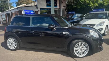 Mini Hatch 1.5 Cooper Euro 6 (s/s) 3dr 8