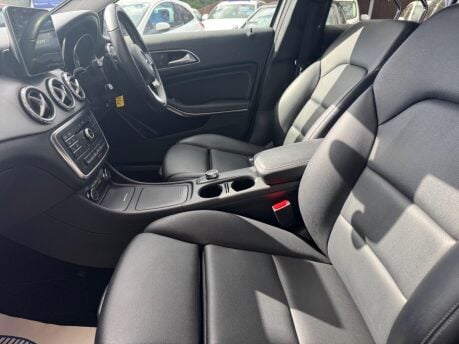 Mercedes-Benz GLA 2.1 GLA200d Sport 7G-DCT Euro 6 (s/s) 5dr 30