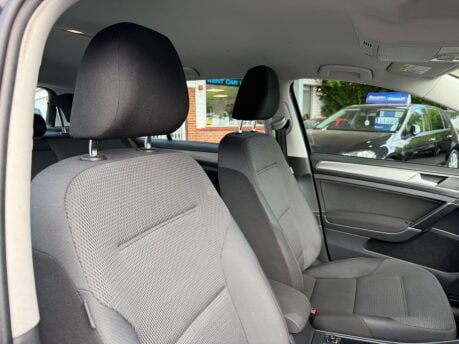 Volkswagen Golf 1.6 TDI BlueMotion Tech Match Edition DSG Euro 6 (s/s) 5dr 31