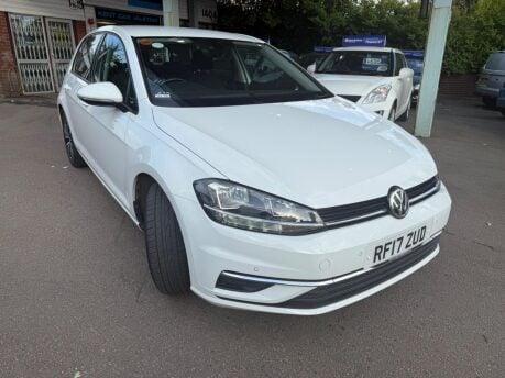 Volkswagen Golf 1.6 TDI BlueMotion Tech SE Nav Euro 6 (s/s) 5dr 2