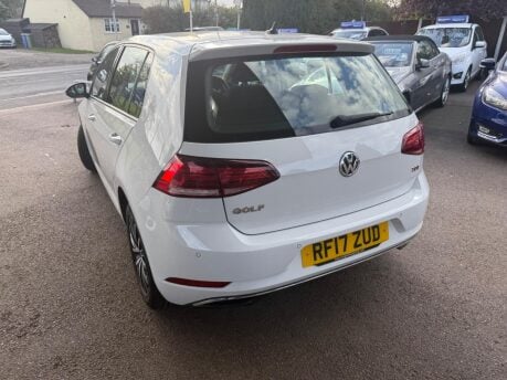 Volkswagen Golf 1.6 TDI BlueMotion Tech SE Nav Euro 6 (s/s) 5dr 4