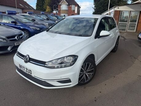 Volkswagen Golf 1.6 TDI BlueMotion Tech SE Nav Euro 6 (s/s) 5dr 1