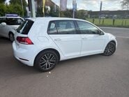 Volkswagen Golf 1.6 TDI BlueMotion Tech SE Nav Euro 6 (s/s) 5dr 8