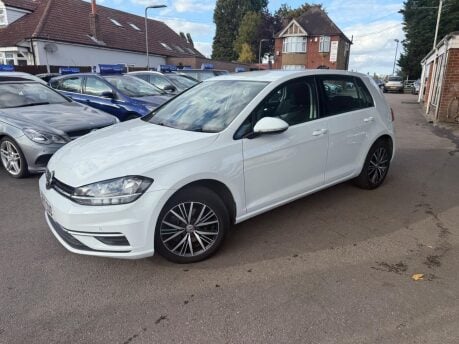 Volkswagen Golf 1.6 TDI BlueMotion Tech SE Nav Euro 6 (s/s) 5dr 6