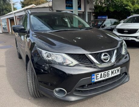 Nissan Qashqai 1.6 dCi Tekna 2WD Euro 6 (s/s) 5dr 5