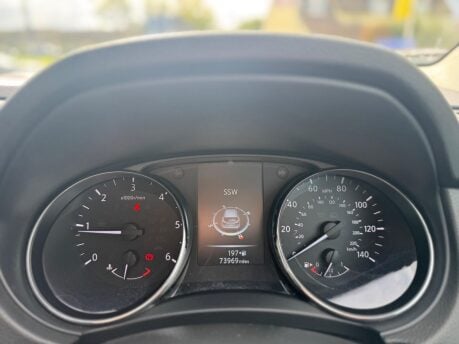 Nissan Qashqai 1.6 dCi Tekna 2WD Euro 6 (s/s) 5dr 9