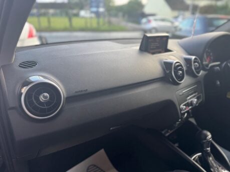 Audi A1 1.4 TFSI Sport S Tronic Euro 6 (s/s) 3dr 31
