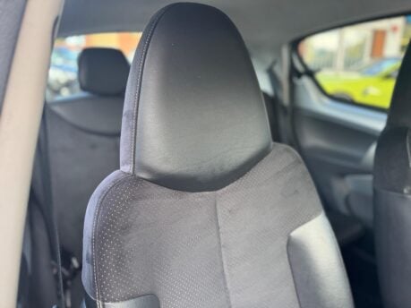 Toyota Aygo 1.0 VVT-i Ice Euro 5 5dr 23