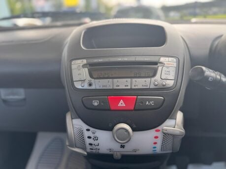 Toyota Aygo 1.0 VVT-i Ice Euro 5 5dr 21