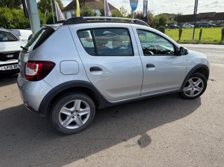 Dacia Sandero Stepway 1.5 dCi Laureate Euro 6 (s/s) 5dr 15