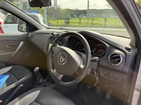 Dacia Sandero Stepway 1.5 dCi Laureate Euro 6 (s/s) 5dr 8