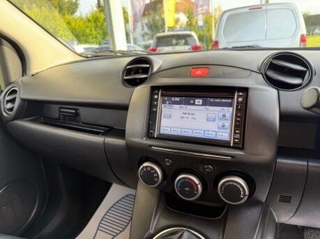 Mazda 2 1.3 Venture Euro 5 5dr 30