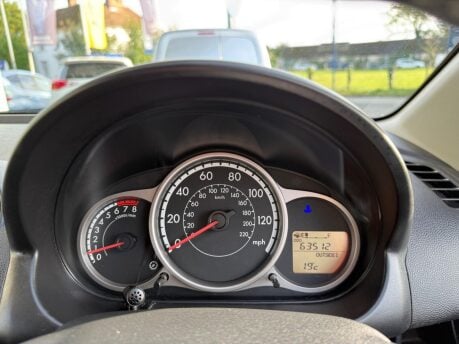 Mazda 2 1.3 Venture Euro 5 5dr 32