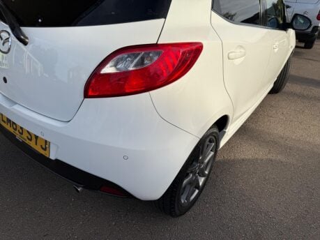 Mazda 2 1.3 Venture Euro 5 5dr 18