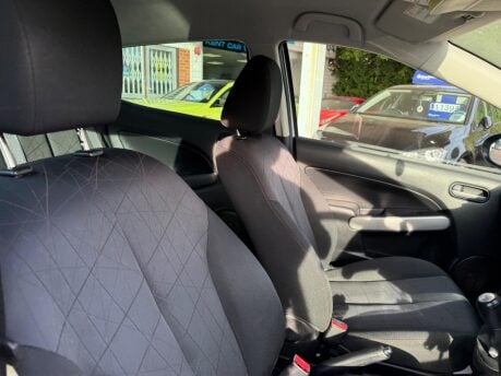 Mazda 2 1.3 Venture Euro 5 5dr 21