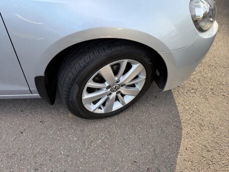 Volkswagen Golf 1.6 TDI Match DSG Euro 5 5dr 23