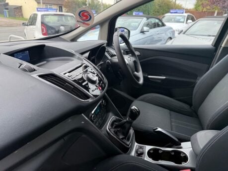 Ford C-Max 1.6 Titanium Euro 5 5dr 23