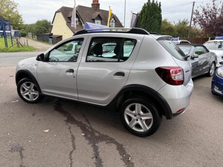 Dacia Sandero Stepway 1.5 dCi Laureate Euro 6 (s/s) 5dr 6