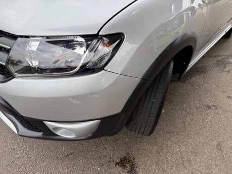 Dacia Sandero Stepway 1.5 dCi Laureate Euro 6 (s/s) 5dr 40