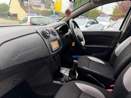 Dacia Sandero Stepway 1.5 dCi Laureate Euro 6 (s/s) 5dr 44