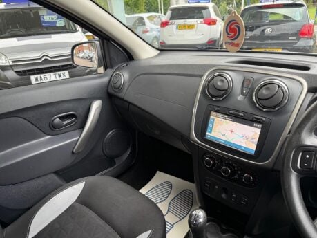 Dacia Sandero Stepway 1.5 dCi Laureate Euro 6 (s/s) 5dr 19