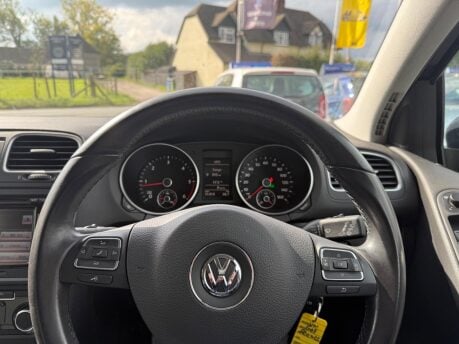 Volkswagen Golf 1.6 TDI Match DSG Euro 5 5dr 17