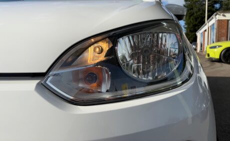 Volkswagen Up 1.0 Move up! Euro 5 5dr 11